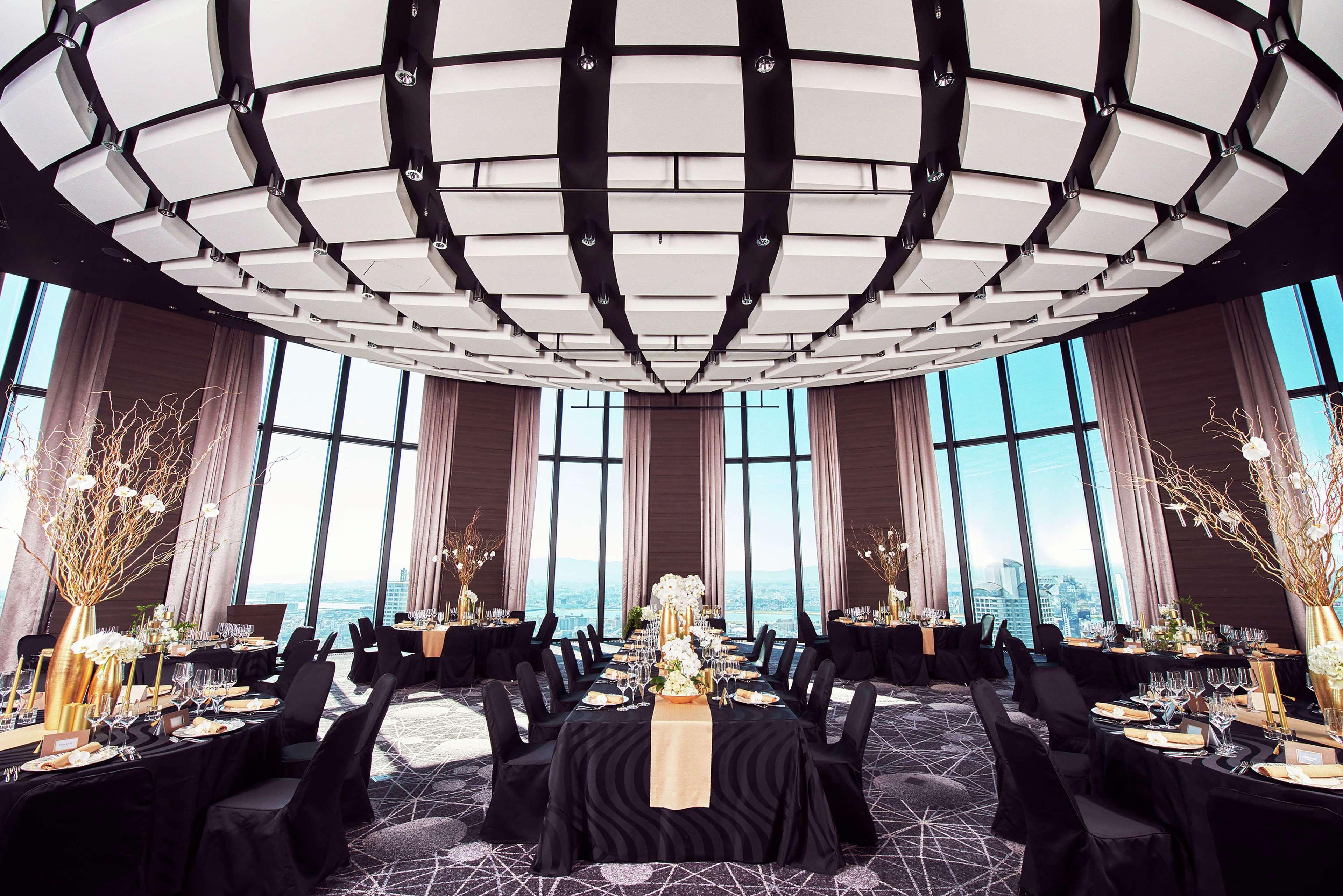Hotel Conrad Ōsaka