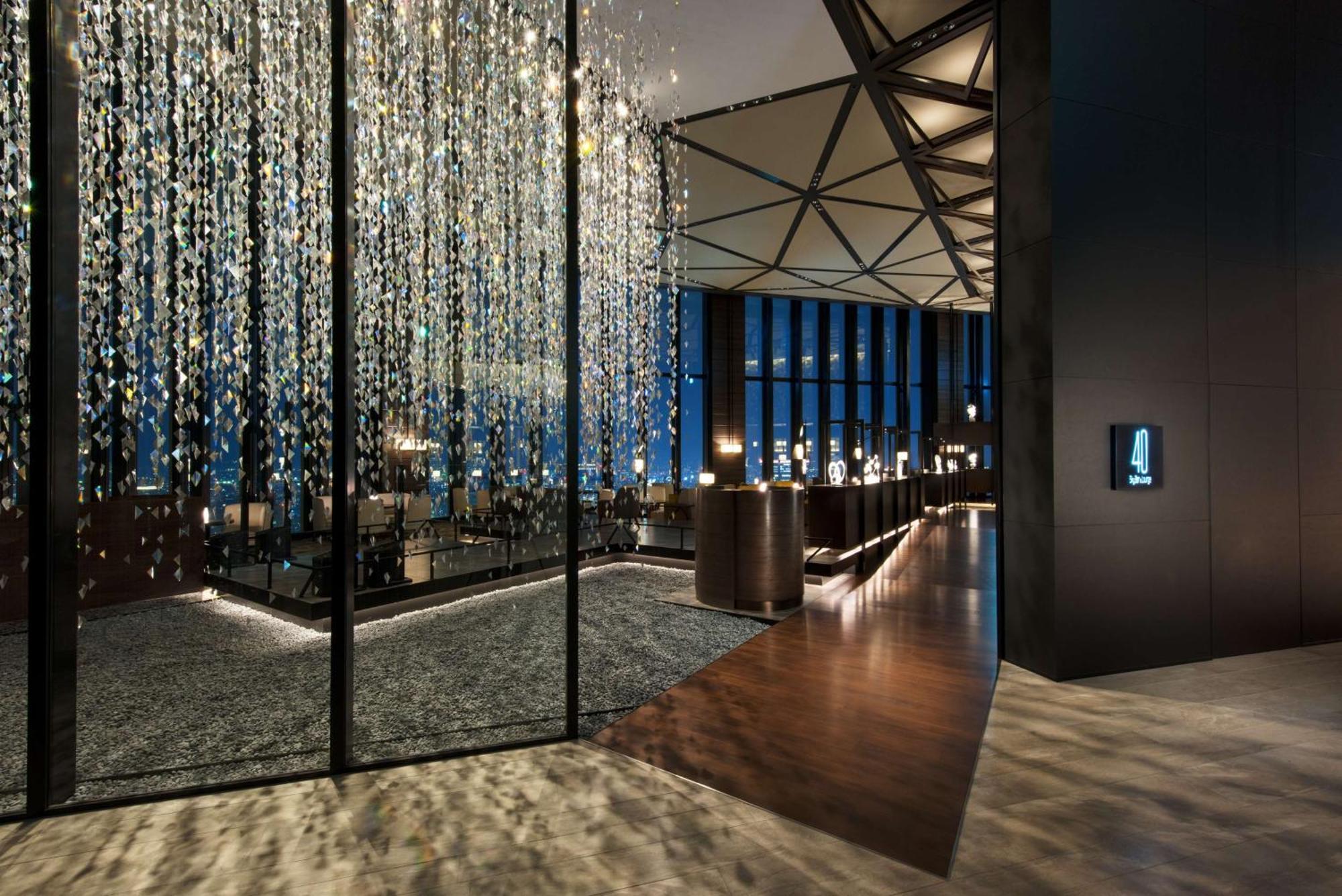 Conrad 5* Ōsaka