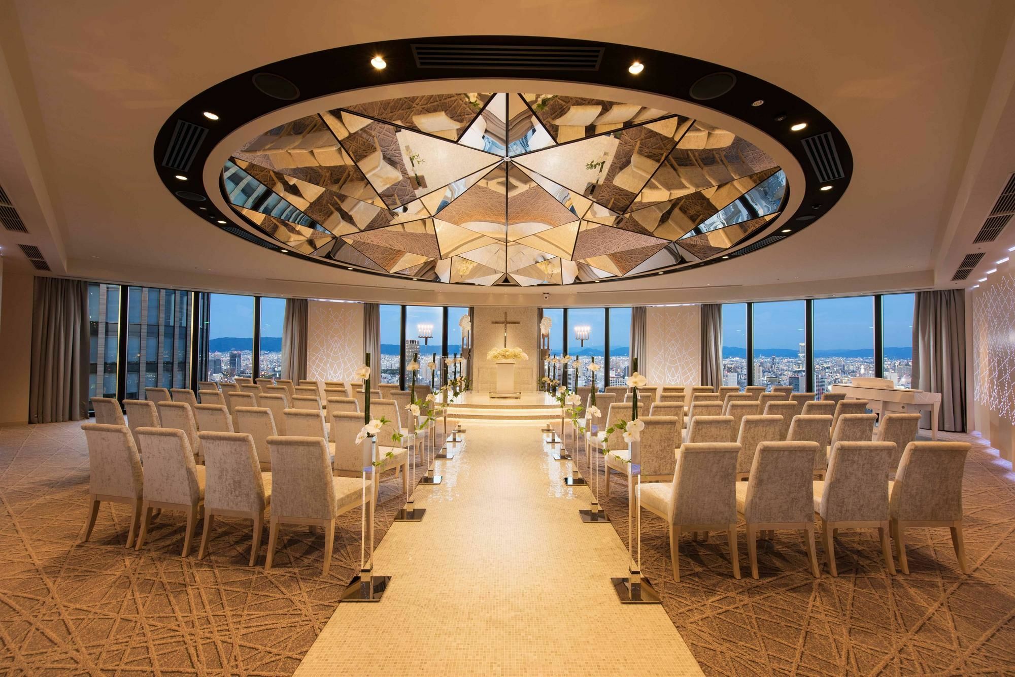 Conrad 5* Ōsaka